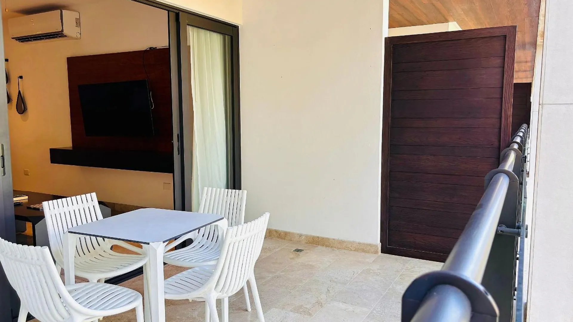 Ipana 114C Fall In Love With Playa Del Carmen